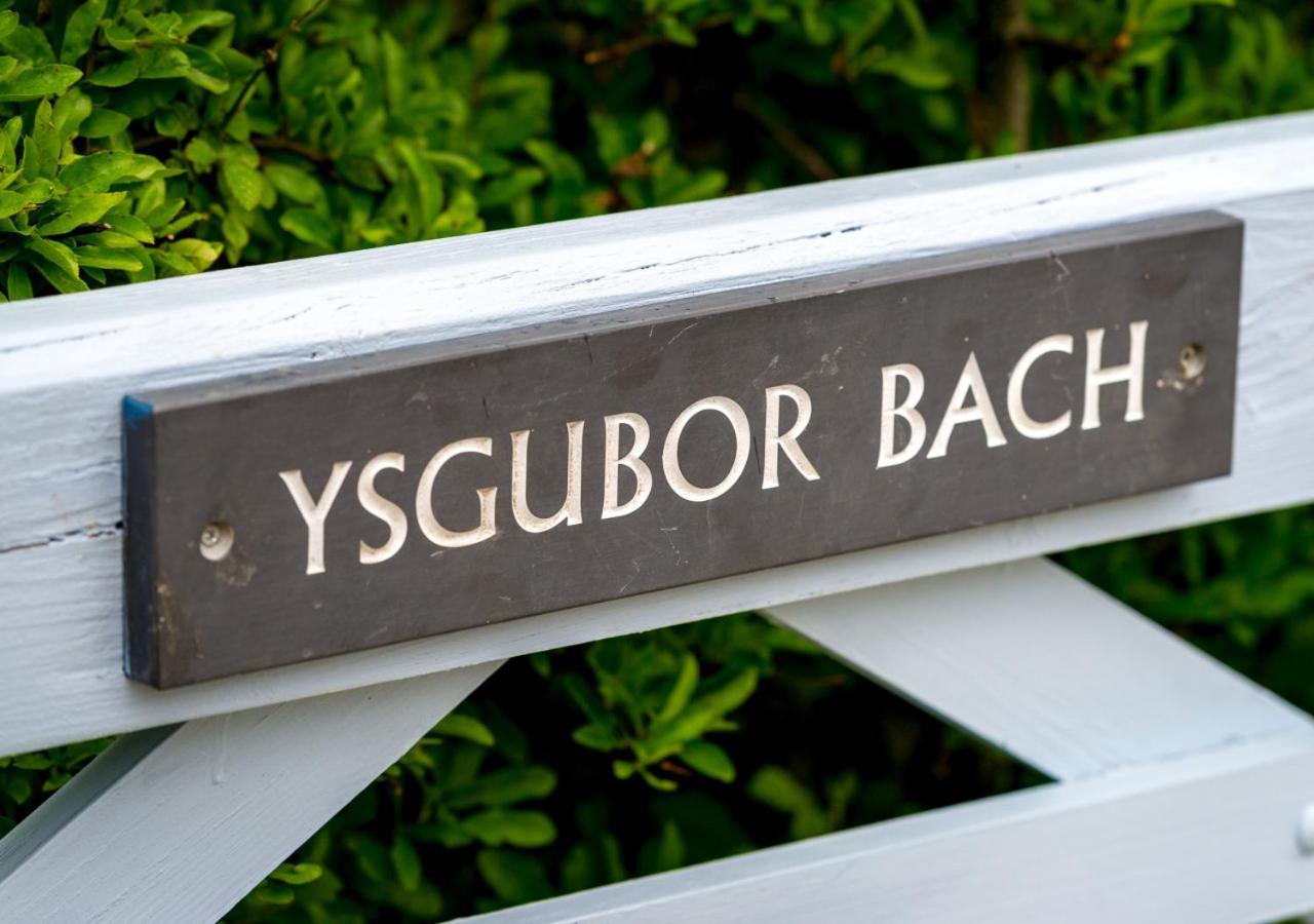 Вилла Ysgubor Bach Абердарон Экстерьер фото